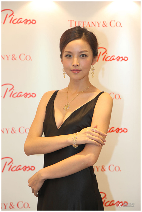 Tiffany & Co. 推出全新 Paloma’s Venezia 珠寶系列